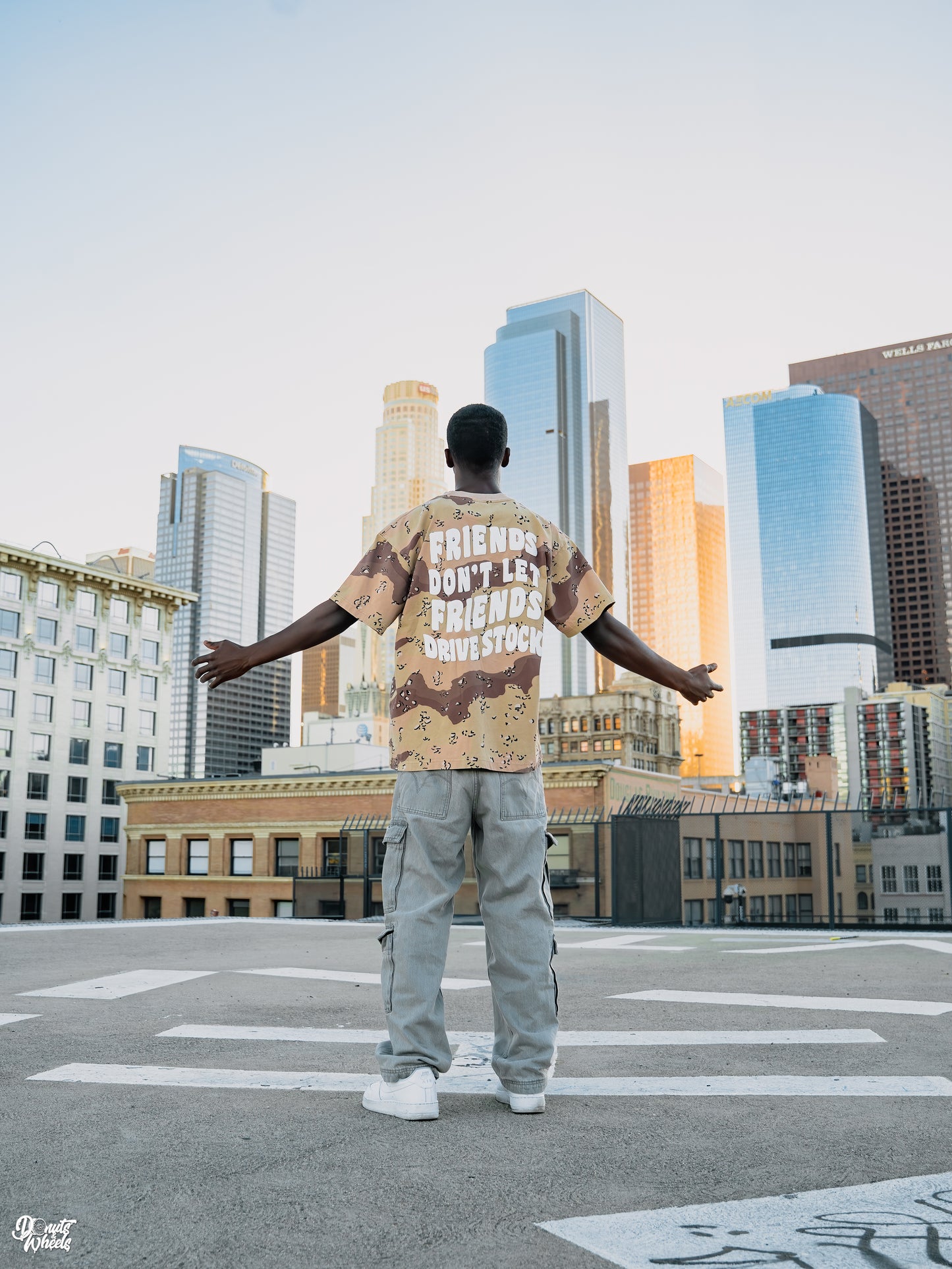 Friends Tee Desert Camo
