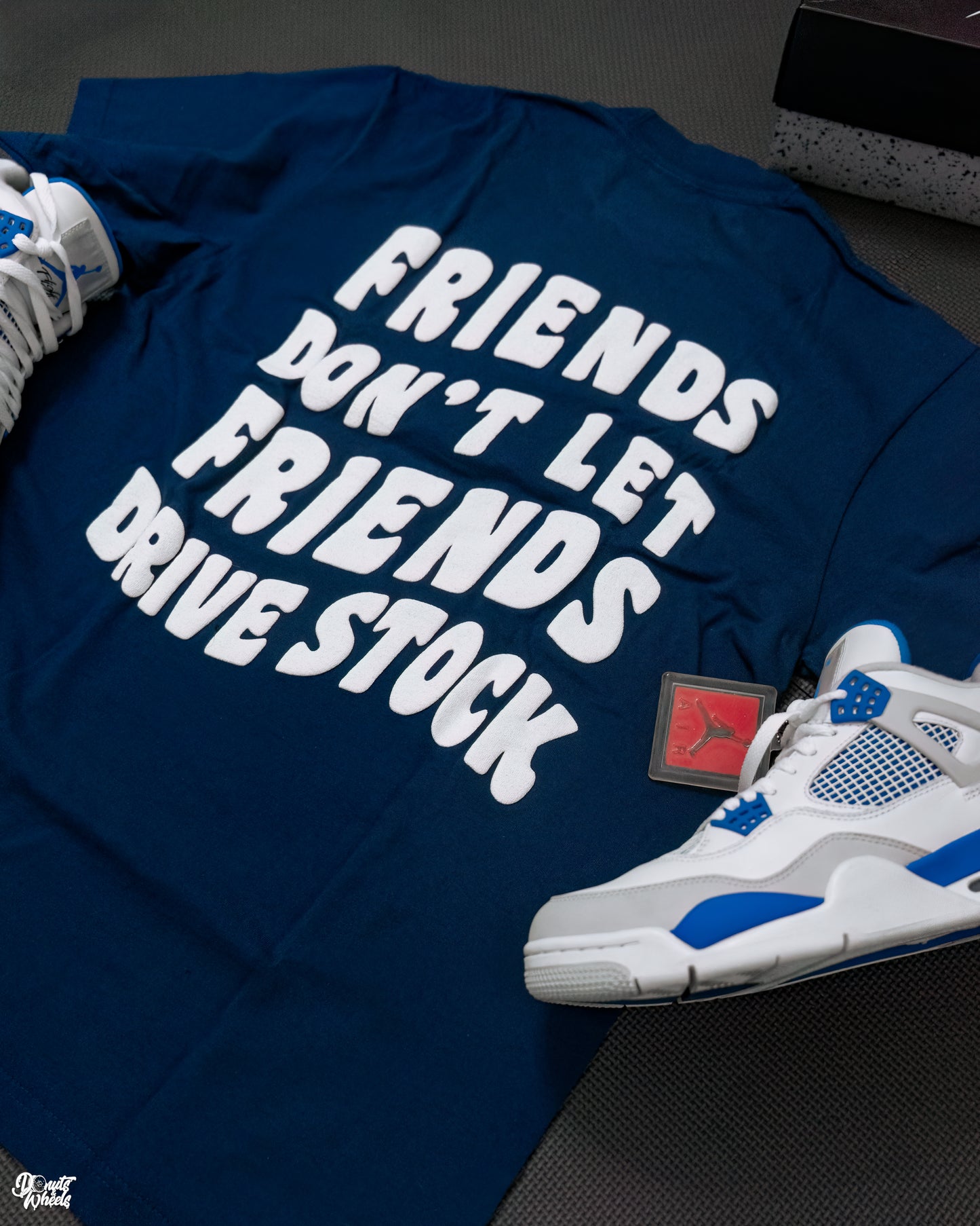 DW "Friends" Tee - Blue